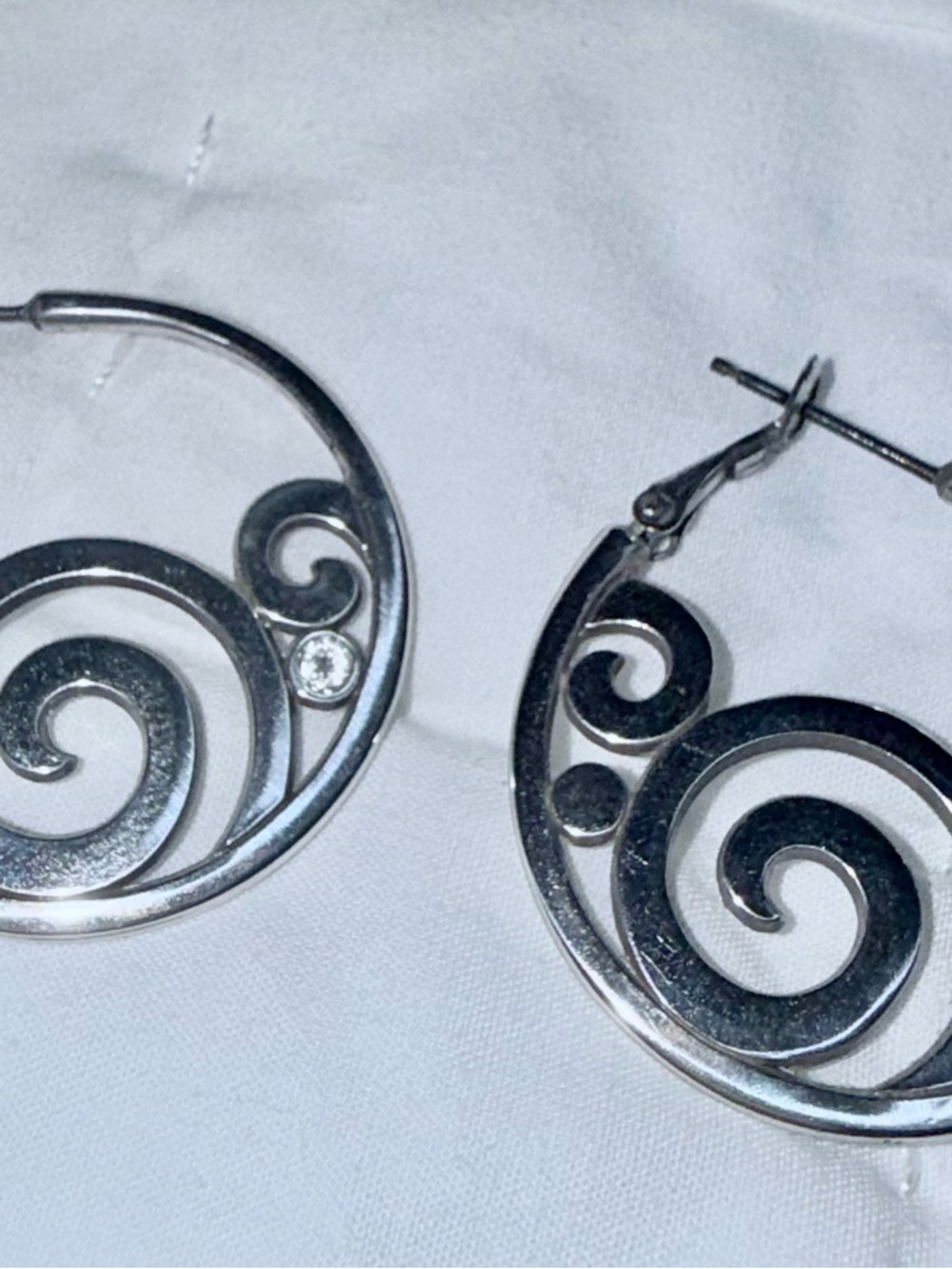 Brighton London Groove Reversible Swirl Hoop Earrings